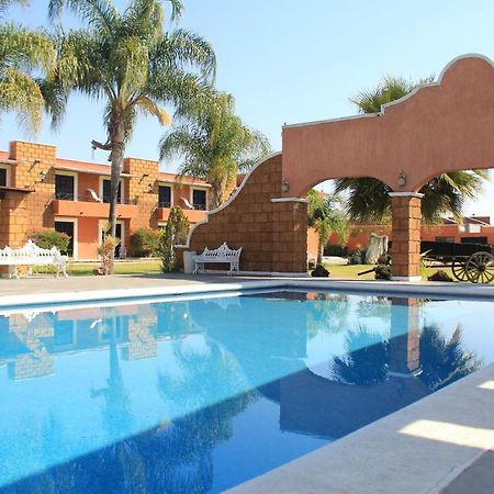 Hotel Meson Del Puente Acámbaro Zewnętrze zdjęcie