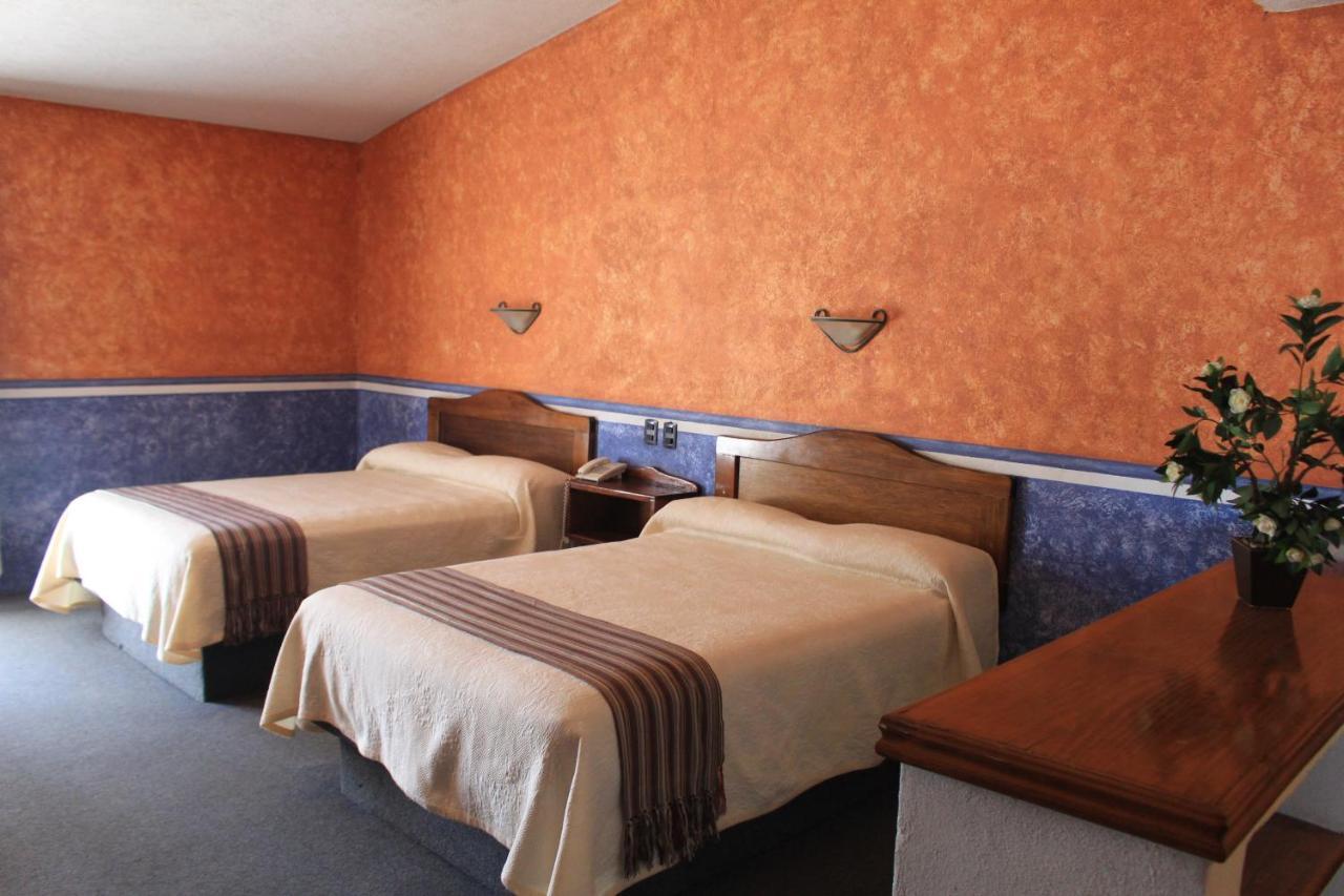 Hotel Meson Del Puente Acámbaro Zewnętrze zdjęcie