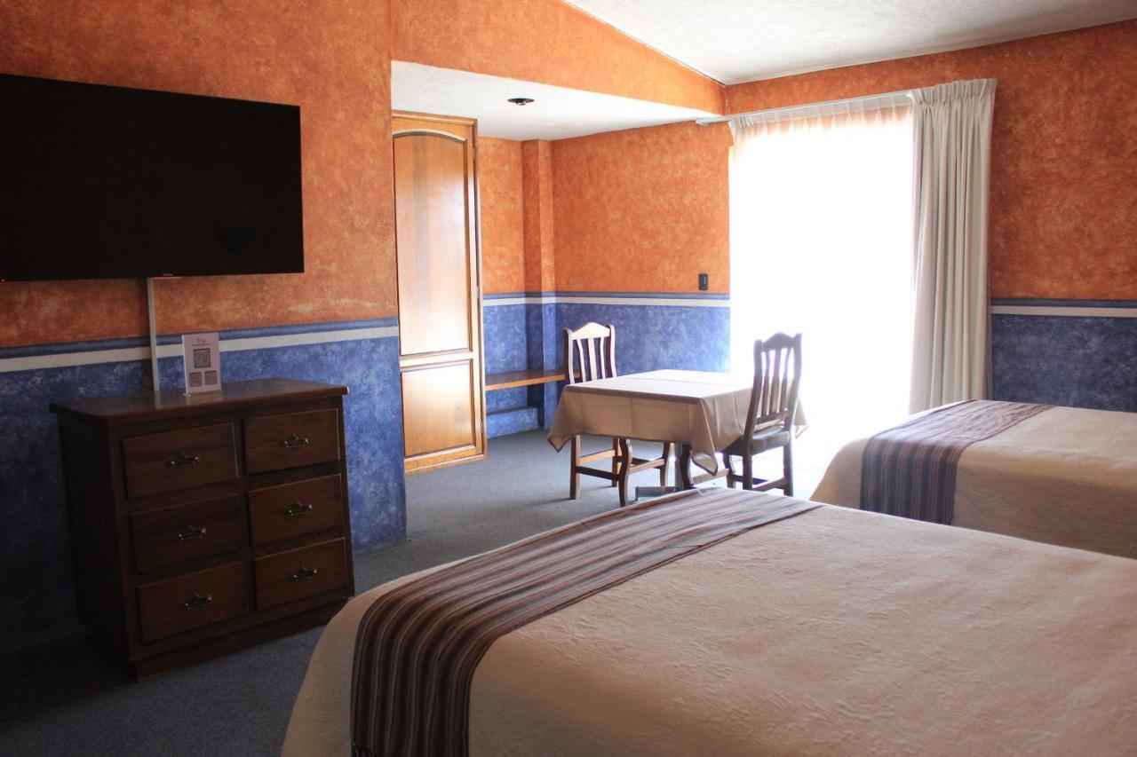 Hotel Meson Del Puente Acámbaro Zewnętrze zdjęcie