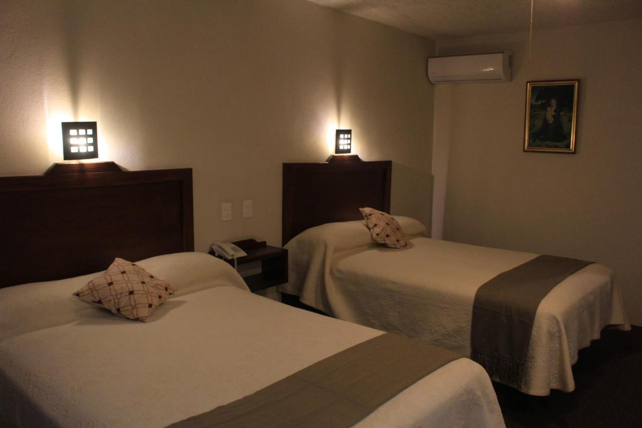 Hotel Meson Del Puente Acámbaro Zewnętrze zdjęcie